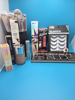 Mixed Makeup Bundle 13 Plus Pieces